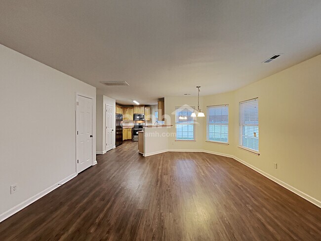 Building Photo - 2031 Quill Court