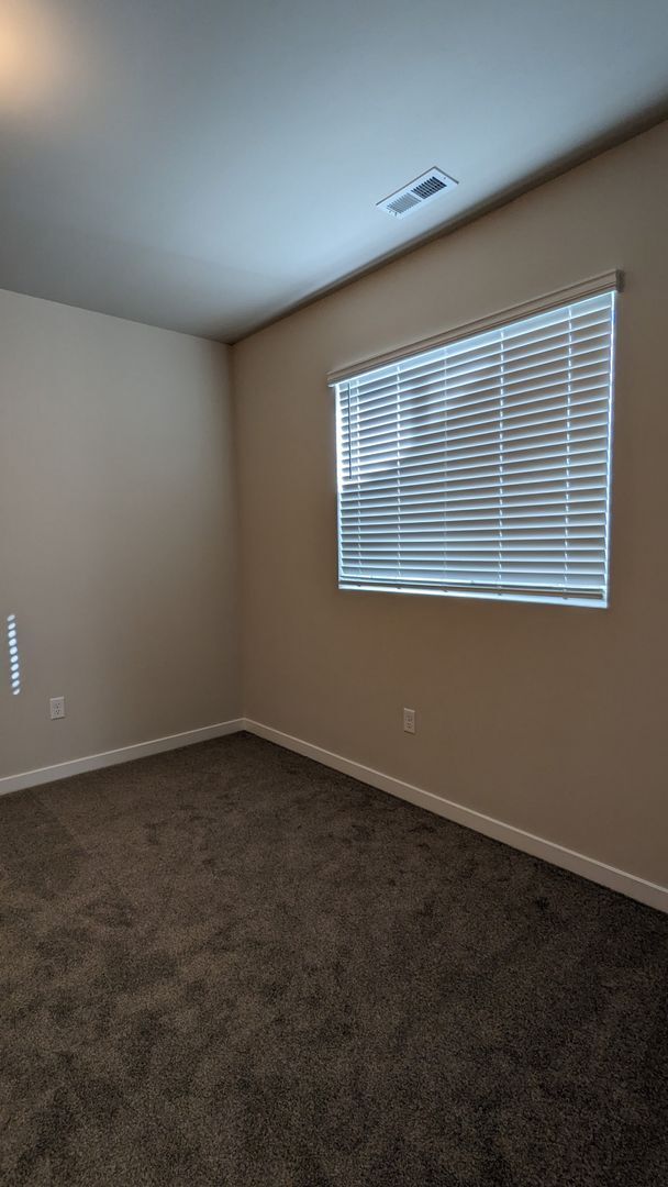 Foto del edificio - 8260 Nat Love Dr