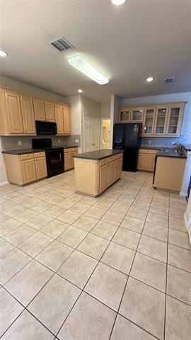 Foto del edificio - 2305 Summer Brook Dr