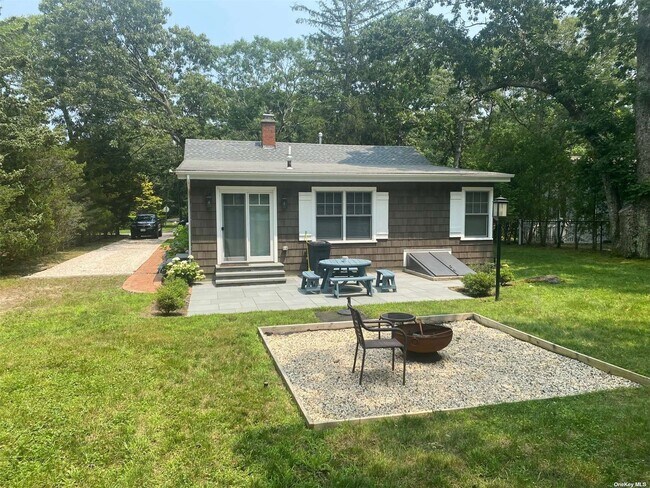 Building Photo - 2490 Bray Ave