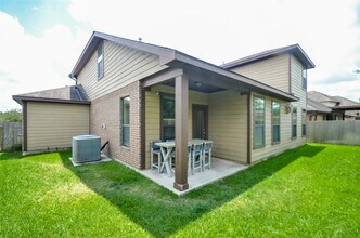 Building Photo - 11014 Sir Alex Dr