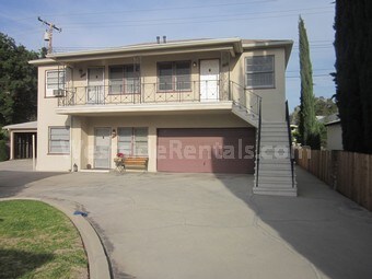 Primary Photo - 320 N Bushnell Ave