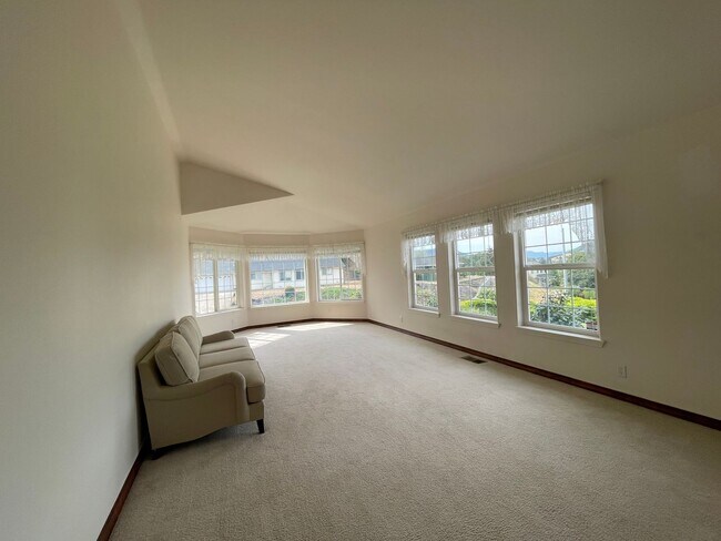 Foto del edificio - Beautiful 3 Bedroom House