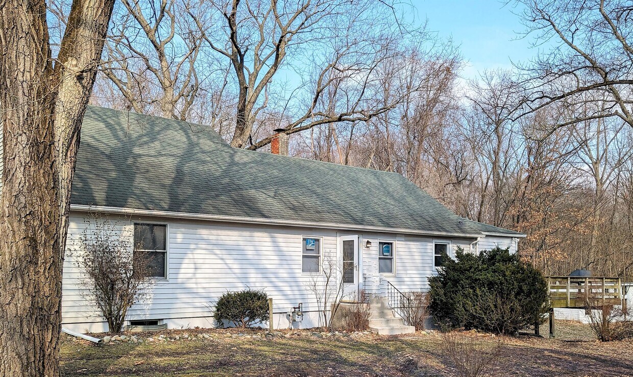 52888 Hickory Rd, Granger, IN 46530 House Rental in Granger, IN