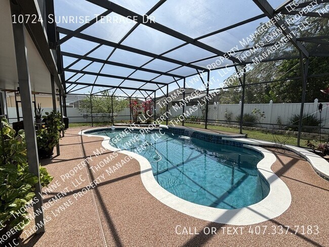 Foto del edificio - 10724 Sunrise Terrace Dr