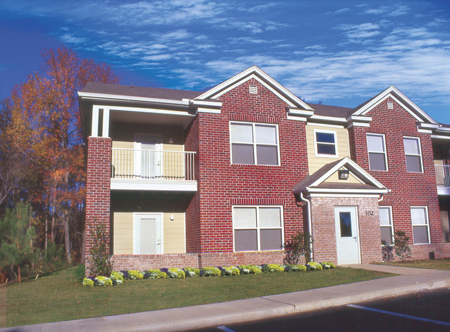 Building Photo - Weaver Fields Apartments