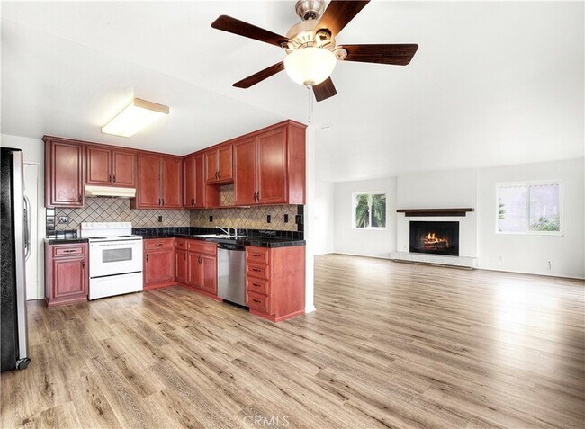 Building Photo - 1505 Calle Sacramento