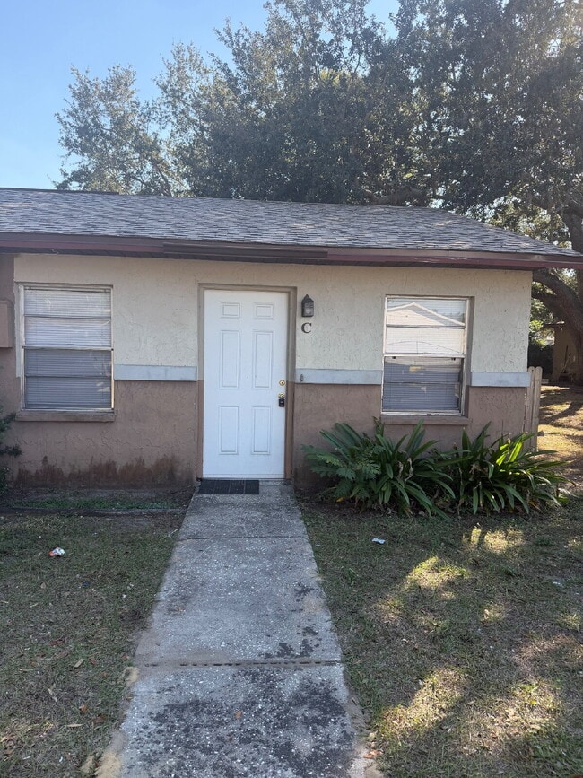Building Photo - One Bedroom One Bath in Auburndale