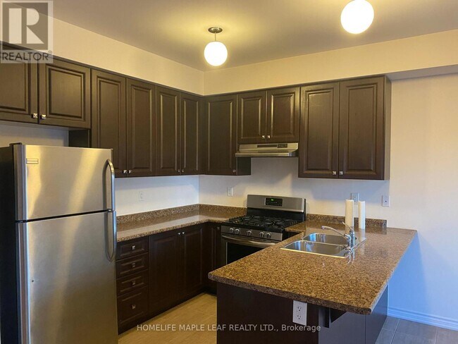 Photo du bâtiment - 70 Aspen Hills Rd