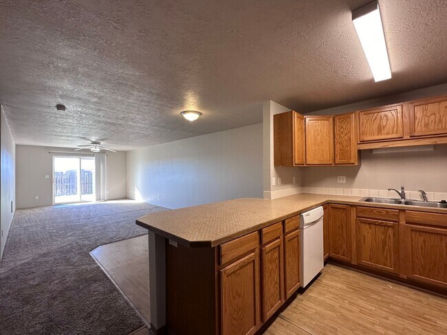 Foto del edificio - 634-636 NE Larch Ave
