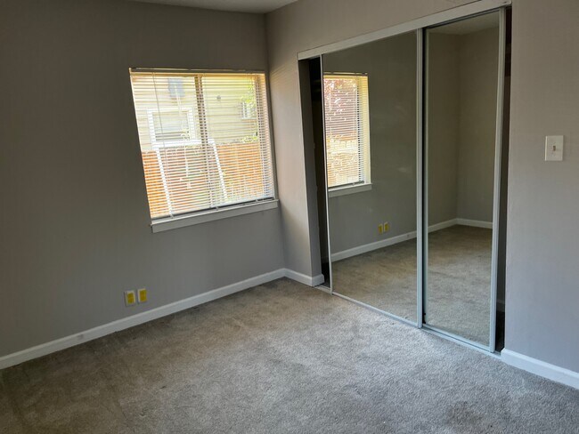 Foto del edificio - 2655 36th St