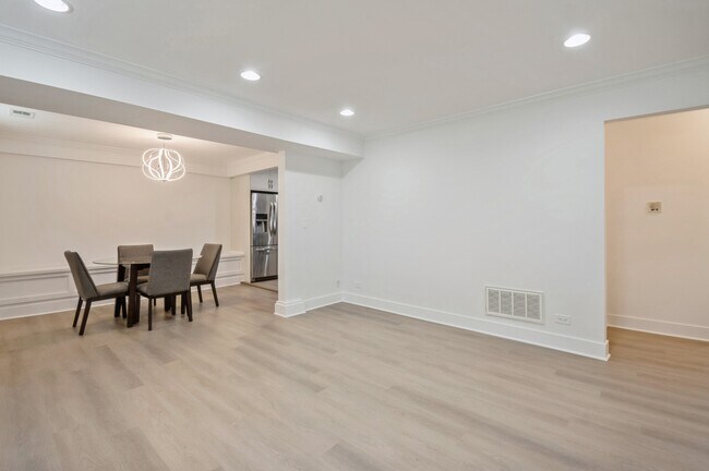 Foto del edificio - 4209 N Keystone Ave
