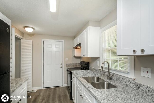 Building Photo - 2621 Glenbrook Dr, Durham, NC 27704