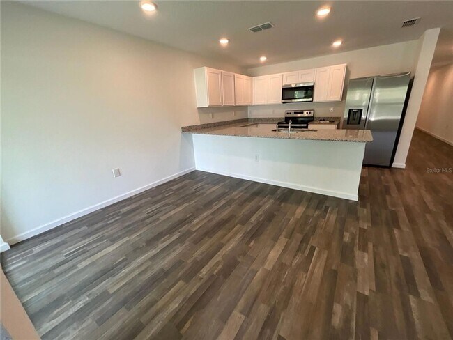 Foto del edificio - 7145 N Henderson Way