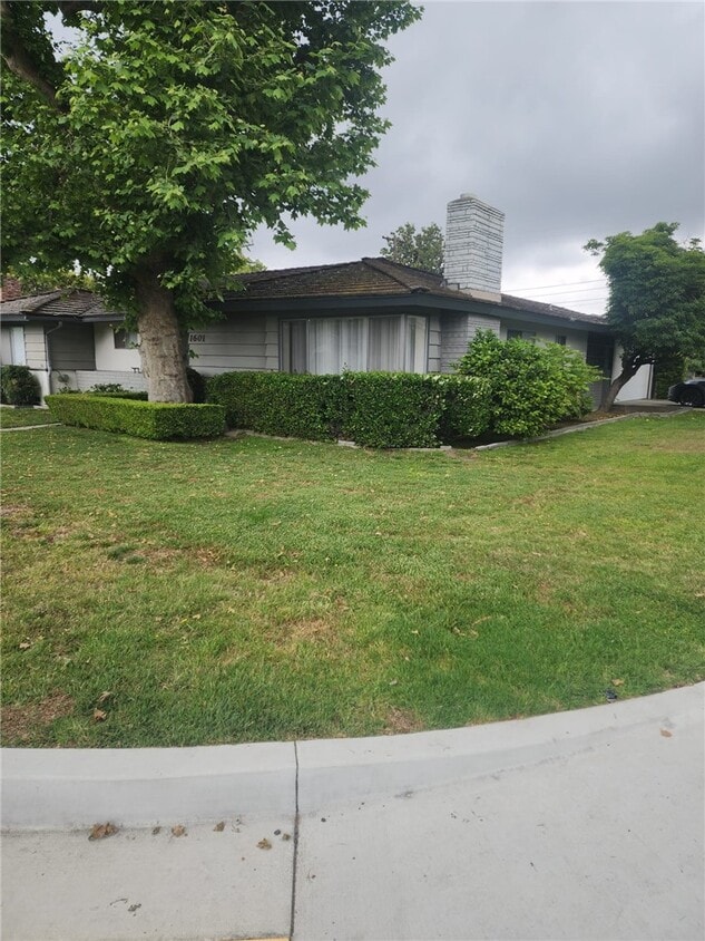 Primary Photo - 1601 S 8th Ave