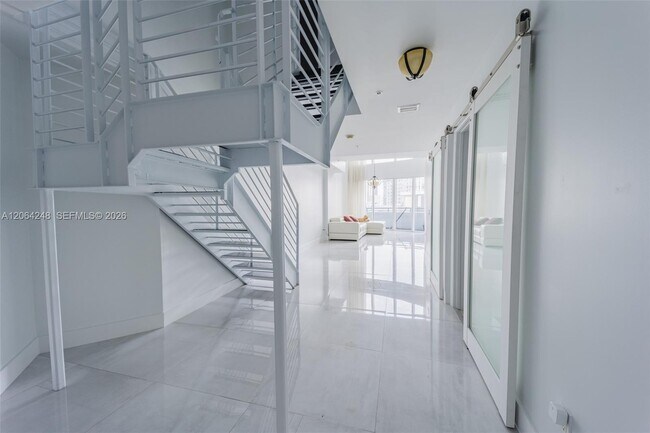 Foto del edificio - 60 SW 13th St