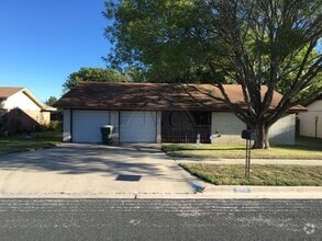 Building Photo - 1013 Kathey Dr