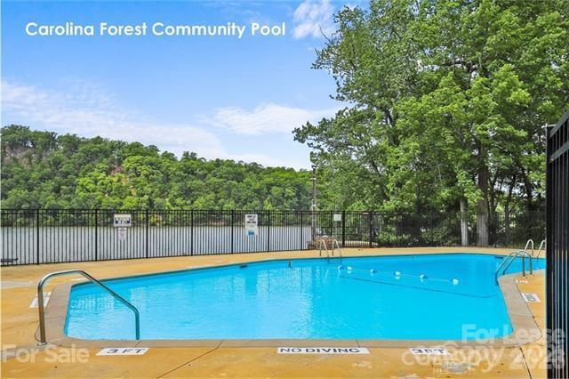 Foto del edificio - 630 Pine Lake Dr