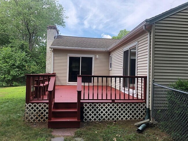 Building Photo - 94 Jonquil Dr