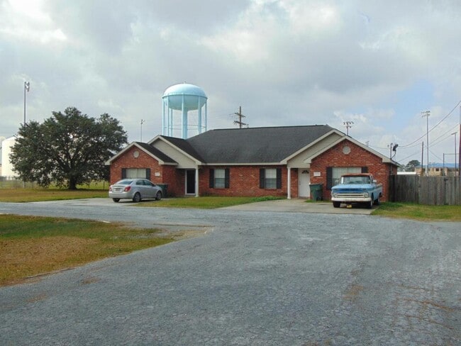Building Photo - 4340 Benoit Ln