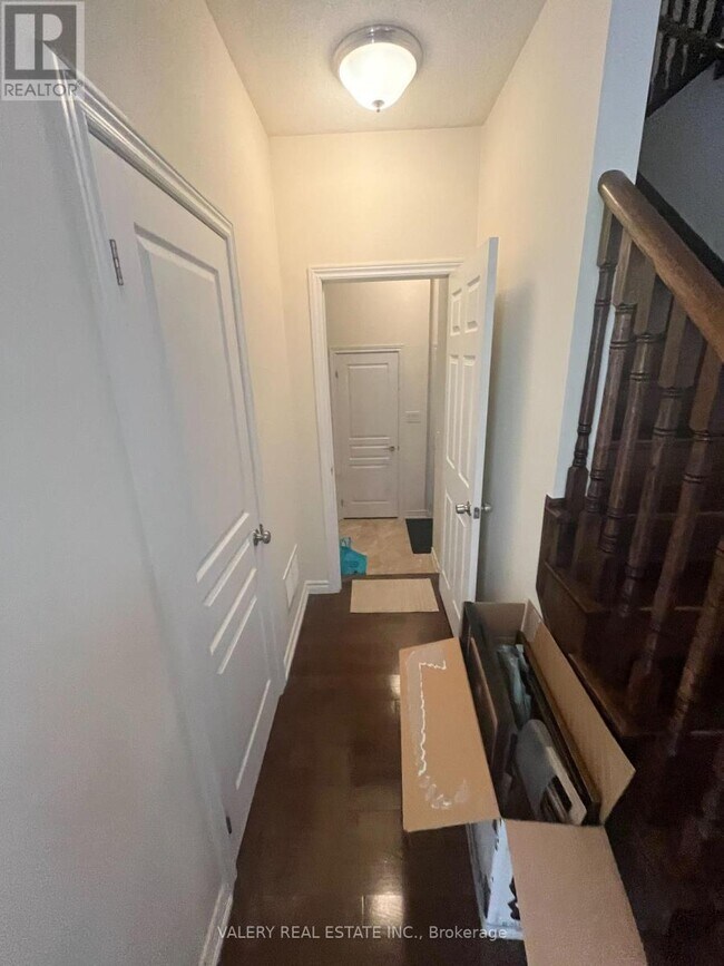 Building Photo - 48 Bellcrest Rd