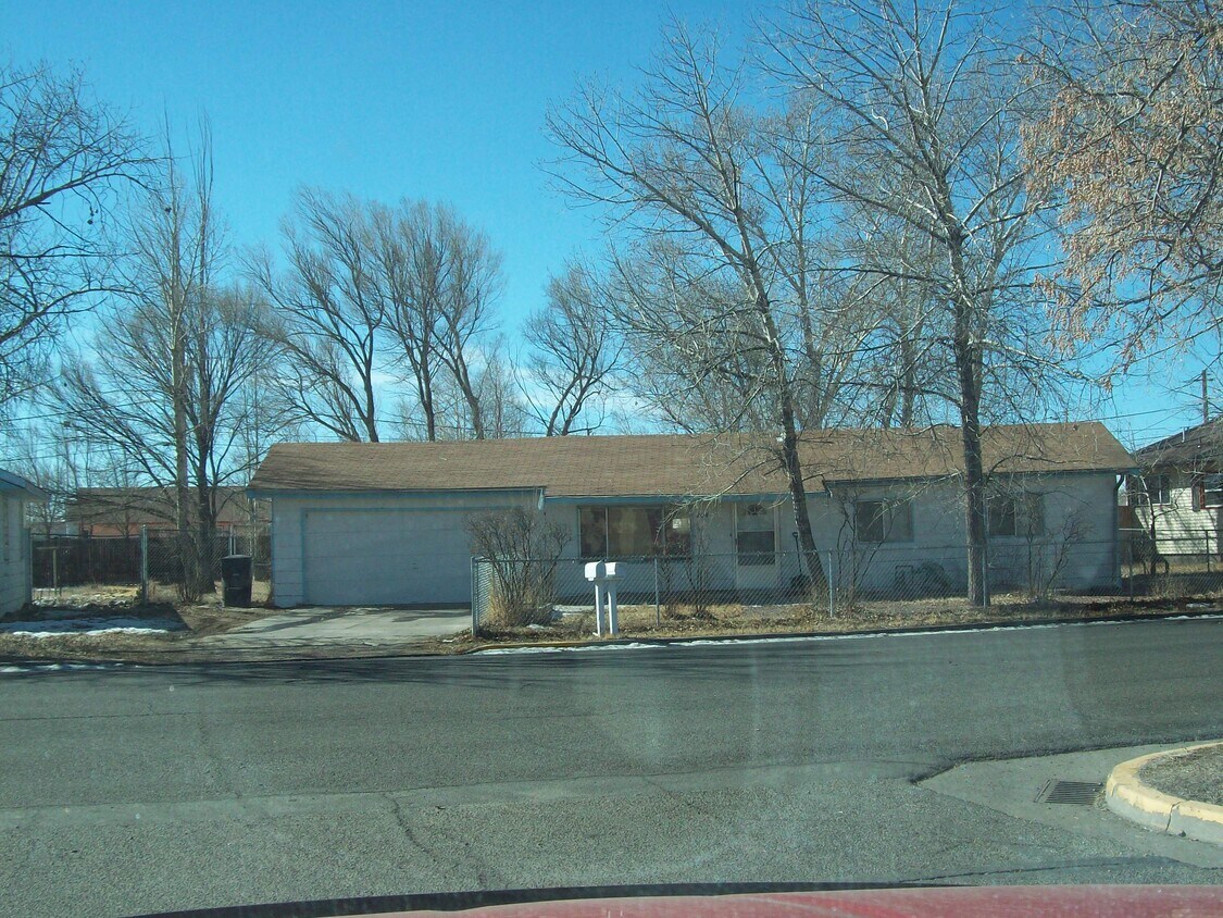 2134 Oliver Ave, Alamosa, CO 81101 House Rental in Alamosa, CO