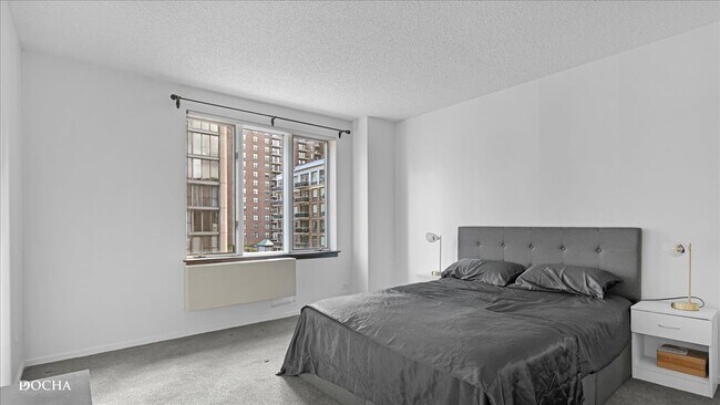 Foto del edificio - 801 S Plymouth Ct