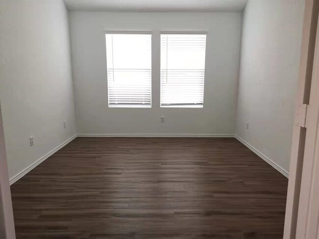 Foto del edificio - 105 Bear Oak St