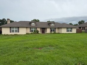 Building Photo - 1746 Par Rd 7139