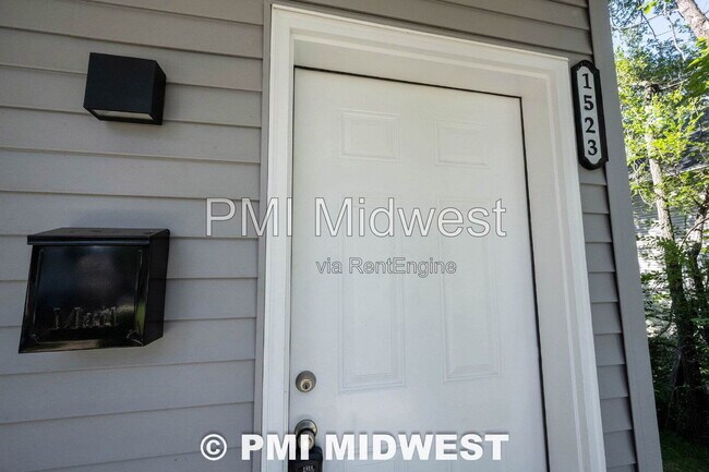 Foto del edificio - 1523 E Market St