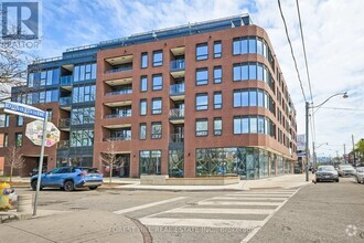 Building Photo - 5 Lakeview Ave