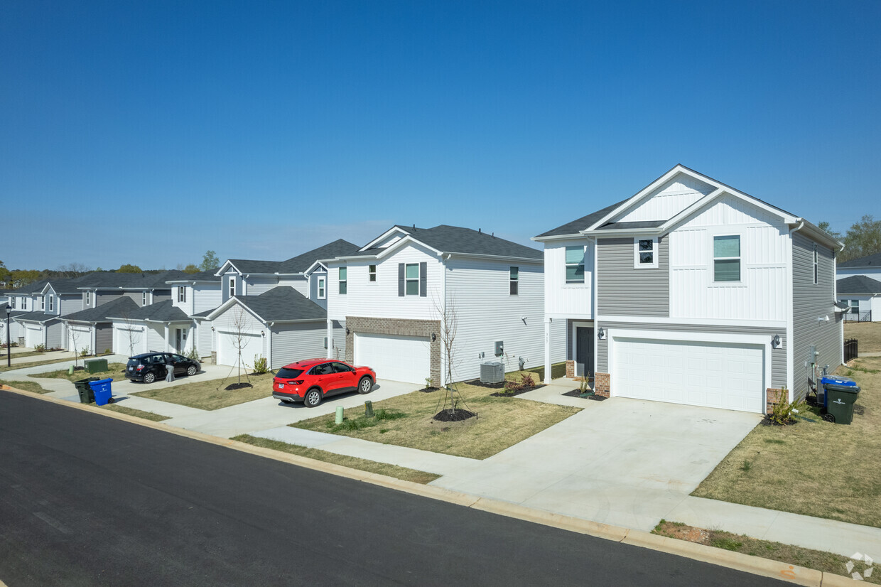 Foto principal - Gramercy Woods