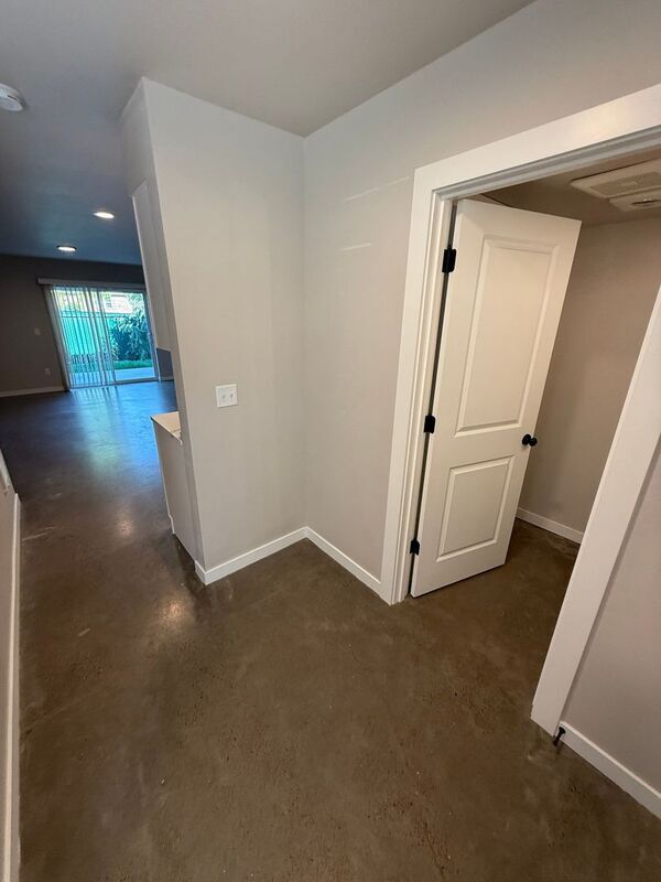 Foto del edificio - 2915 Waverly Dr SE