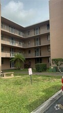Building Photo - 3100 N Pine Island Rd