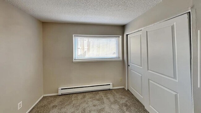 Foto del edificio - 2611 E Clearfield St