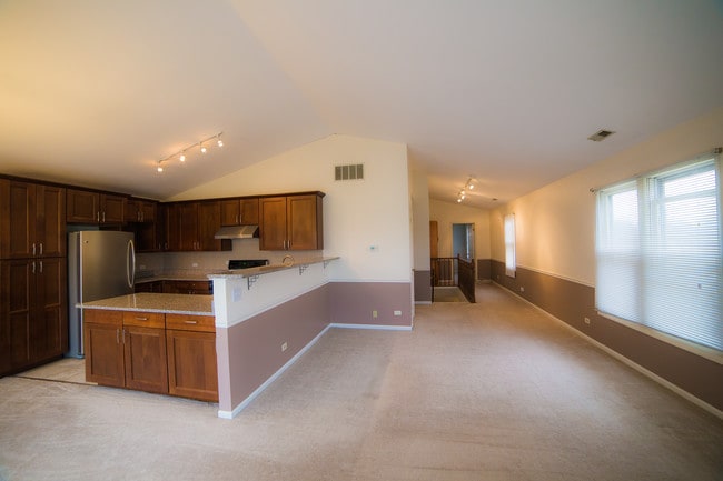 Open Floor Plan - 1681A Vermont Dr