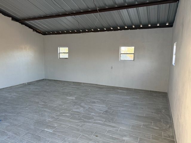 Foto del edificio - 7310 N Seminary Rd
