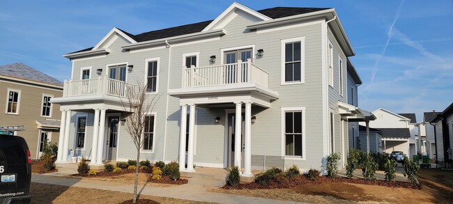 Building Photo - 10932 Monkshood Dr