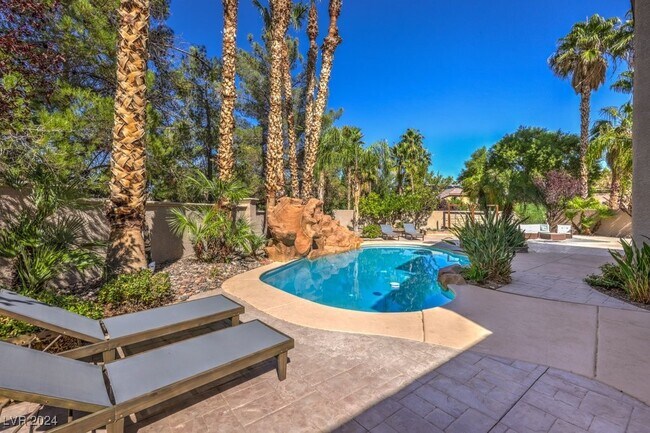 Foto del edificio - 249 Timber Hollow St
