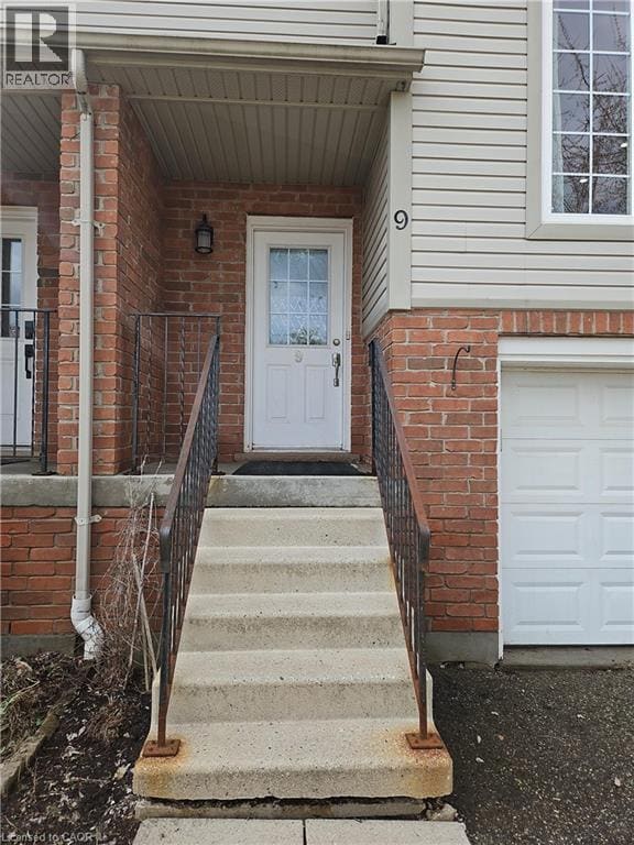 Building Photo - 600 White Elm Blvd