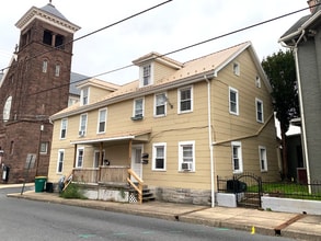Building Photo - 103 S Church St