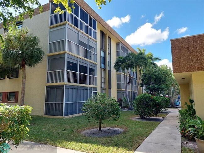 Foto del edificio - 367 S Federal Hwy