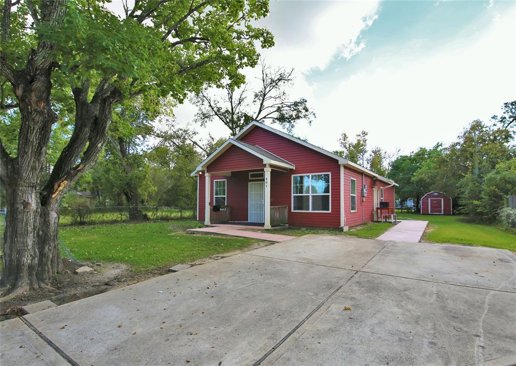 Primary Photo - 407 Honeysuckle Dr