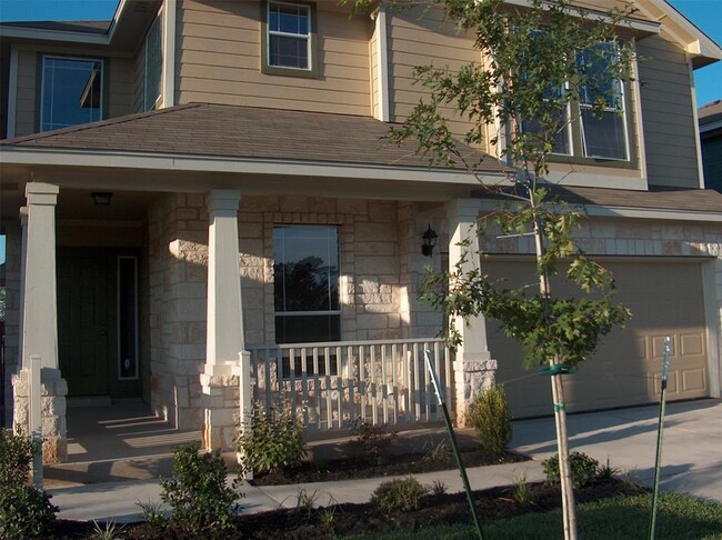 Foto del edificio - 2206 Sweet Clover Dr