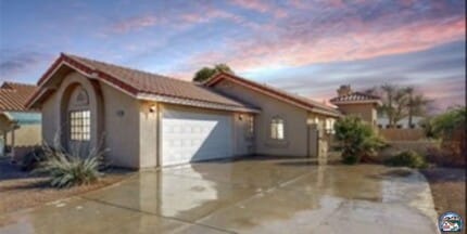 Building Photo - 2267 Aurora Ct