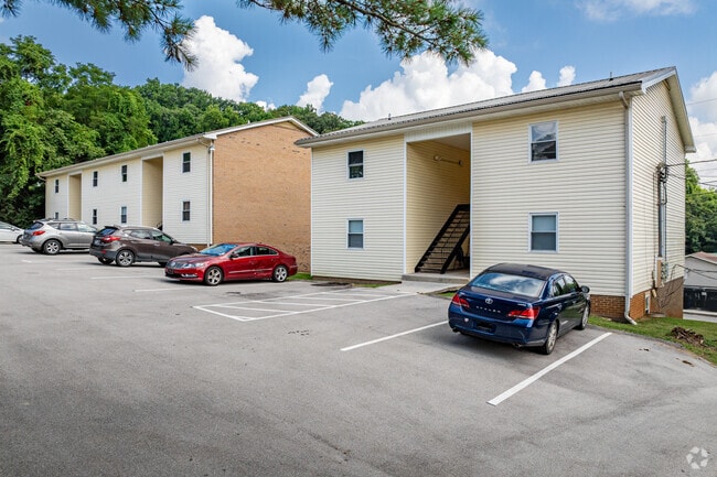 Building Photo - Evergreen Terrace