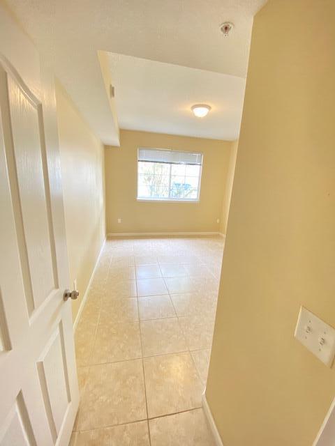 Foto del edificio - 9857 Baywinds Blvd