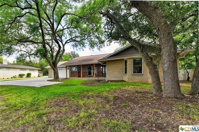 Building Photo - 112 W Mimosa Cir