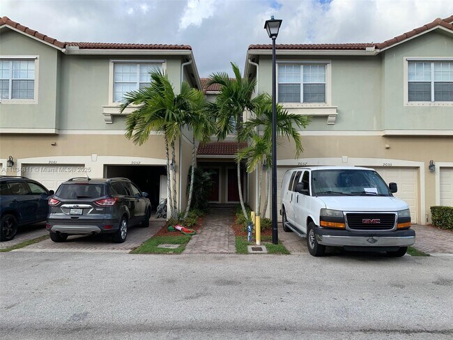 Foto del edificio - 9057 Preston Pl