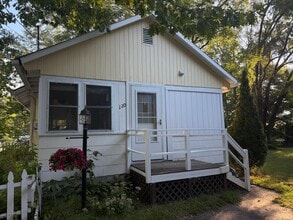 Building Photo - 120 Marble Island Rd